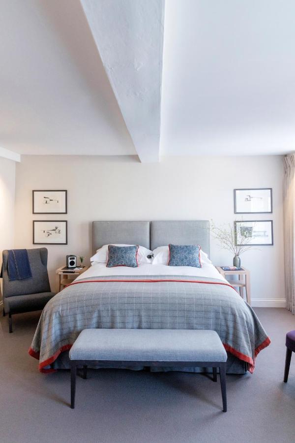 Old Bank Hotel Oxford Extérieur photo A bedroom at The Hari