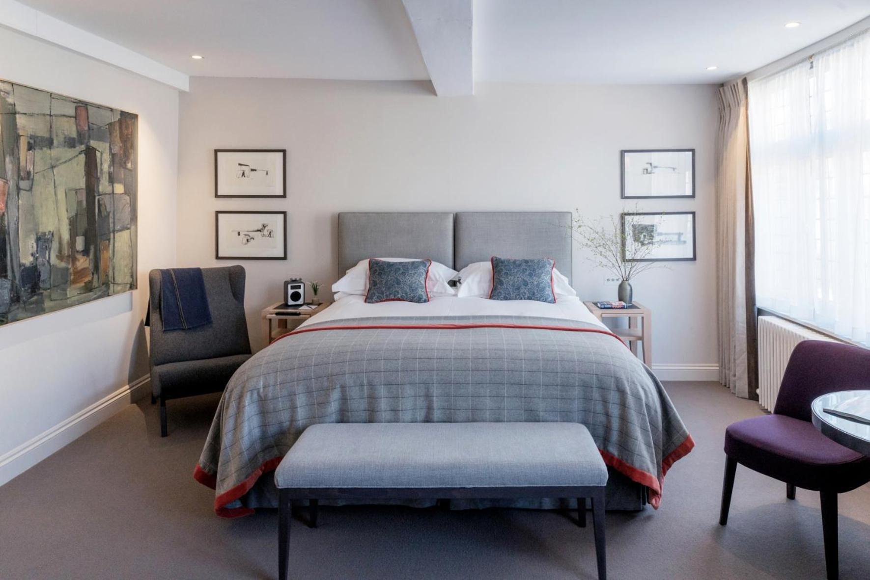 Old Bank Hotel Oxford Extérieur photo A bedroom at The Wolseley