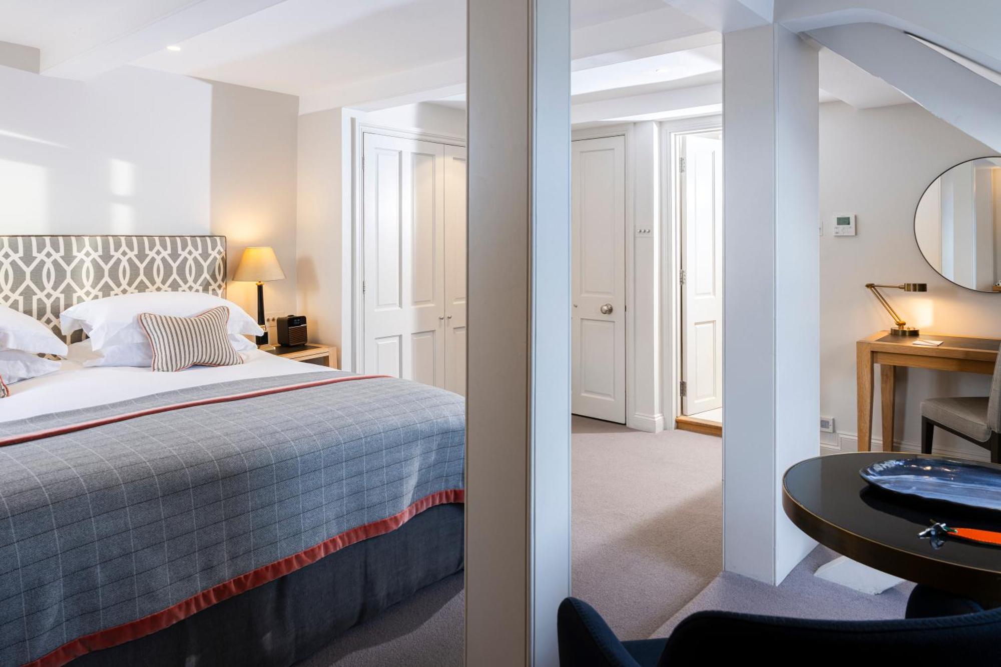 Old Bank Hotel Oxford Extérieur photo A suite at The Albany