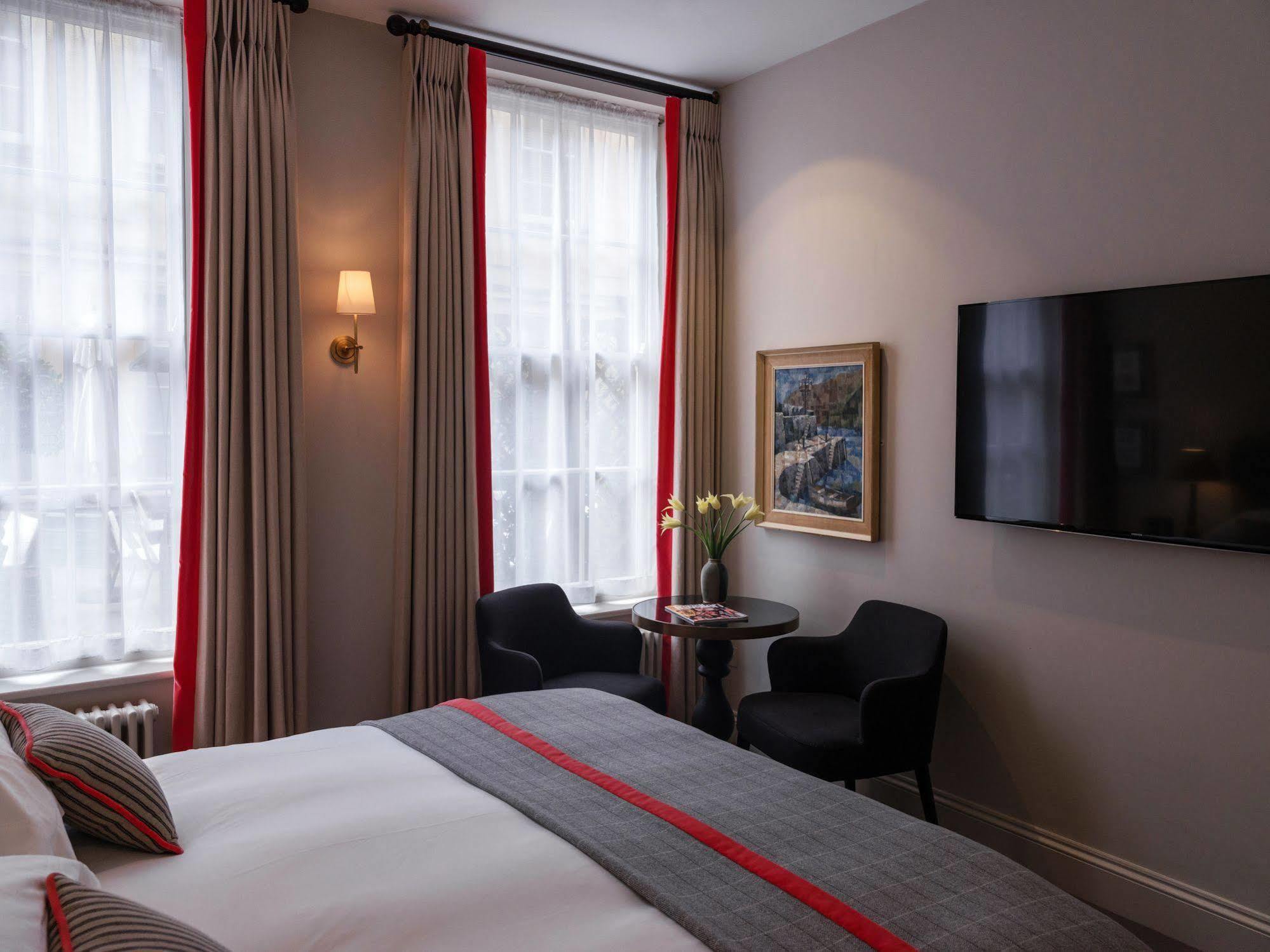 Old Bank Hotel Oxford Extérieur photo A bedroom at the hotel